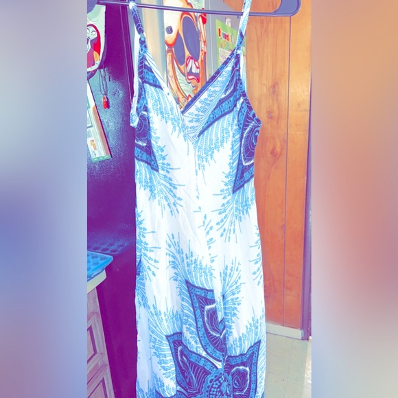 Dress - Picture 2 of 2